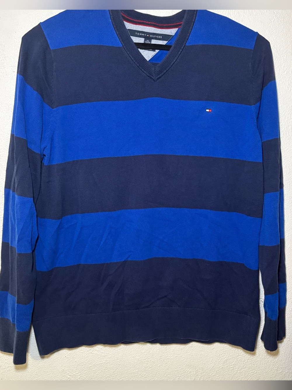 Tommy Hilfiger Men’s XXL Blue Striped Pima Cotton V-Neck Pullover Sweater